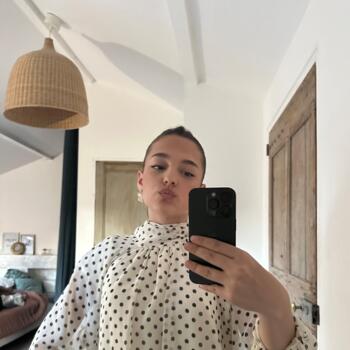 Babysitter in Grignan: Lali
