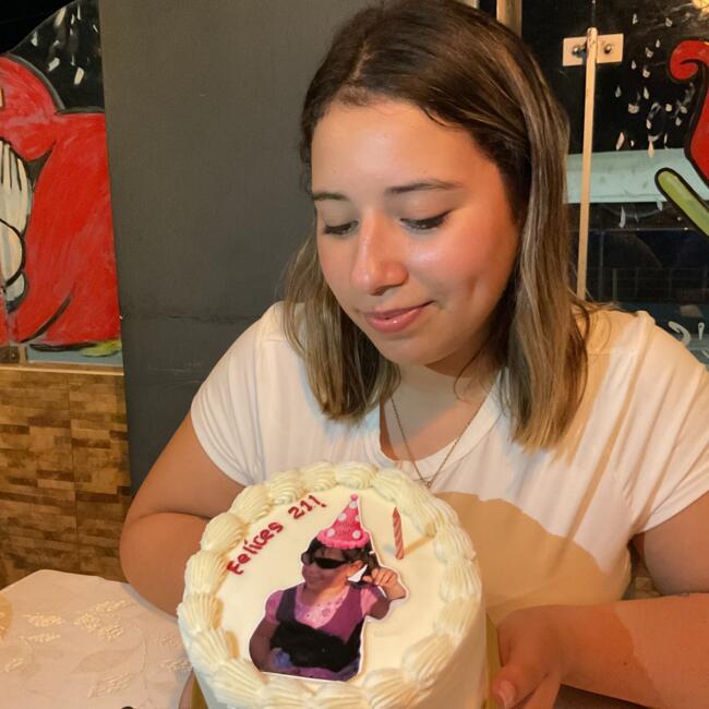 Babysitter in Miraflores: Brianna