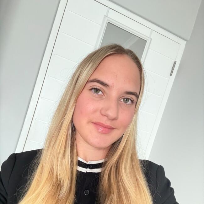 Babysitter in Blouberg (Western Cape): Keira