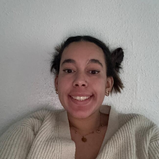 Babysitter in Avignon: Chaima