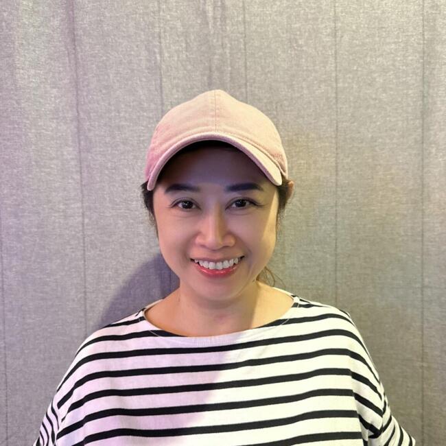 Babysitter in Singapore Island: Lee