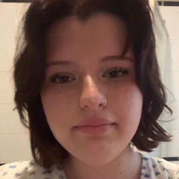 Baby-sitter Audun-le-Tiche: Leticia