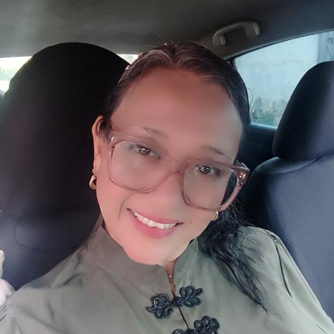 Babysitter in Ciudad Arce: Mercedes