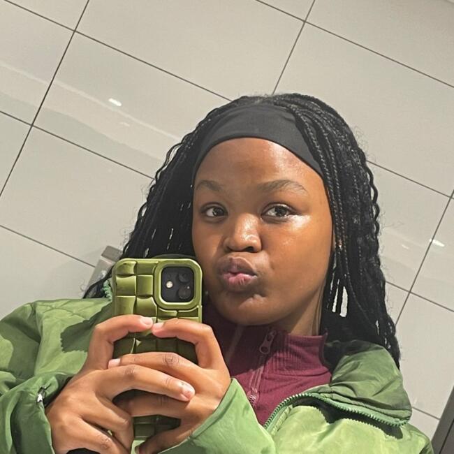 Babysitter in Cape Town: Thimna