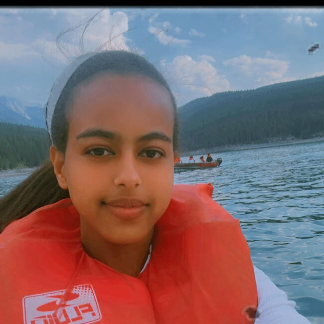 Babysitter in Calgary: Sidona