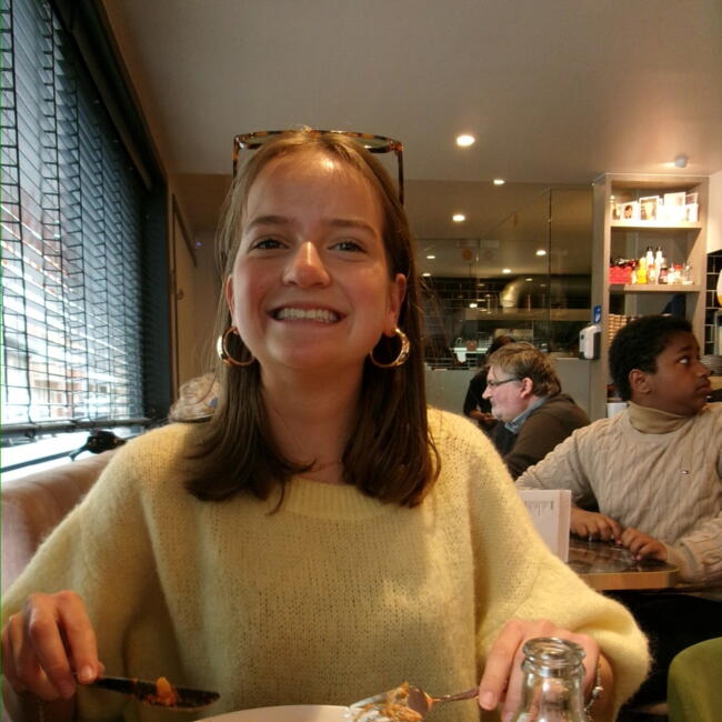 Babysitter in Diest: Léticia