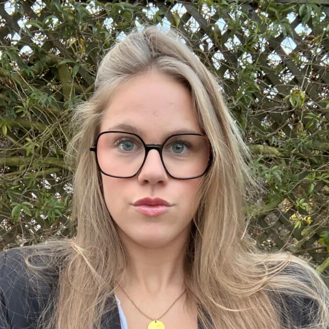 Babysitter in Rennes: Coline