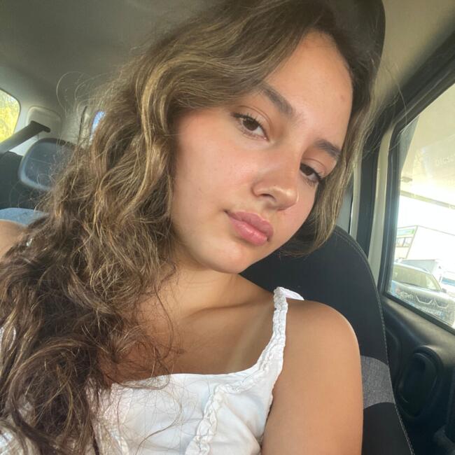 Babysitter in Paralia: Dwra