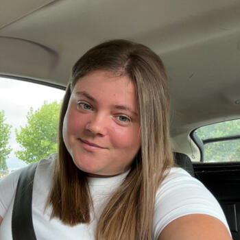 Baby-sitter Sedan: Erine