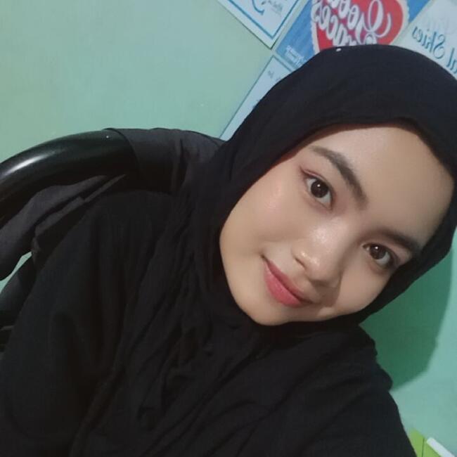 Babysitter in Tangerang: Regita tata cahya