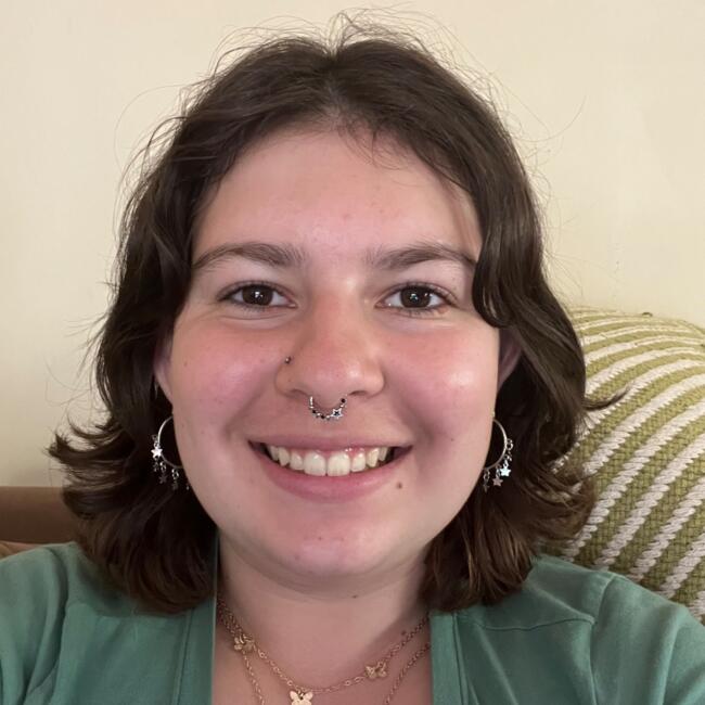 Babysitter in Escondido: Carla