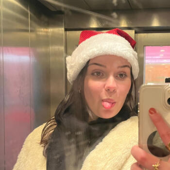 Babysitter in Bourg-des-Comptes: Marie