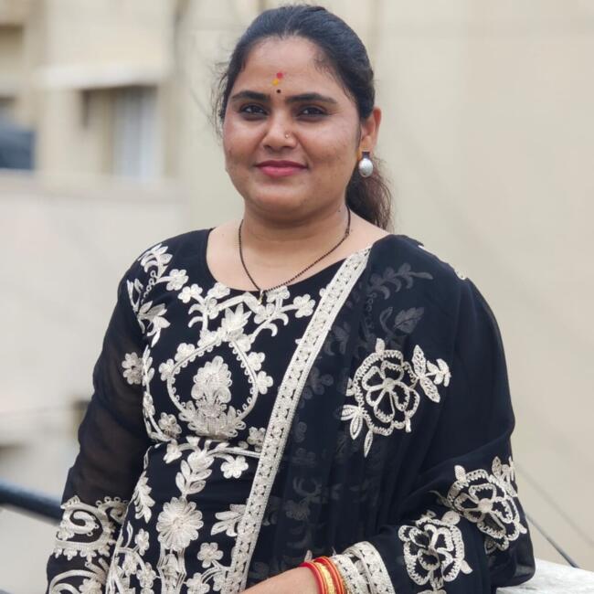 बंगलौर में बेबीसिटर: Parvathi