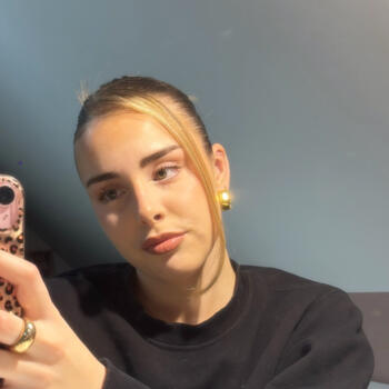 Babysitter Marchiennes: Clémence