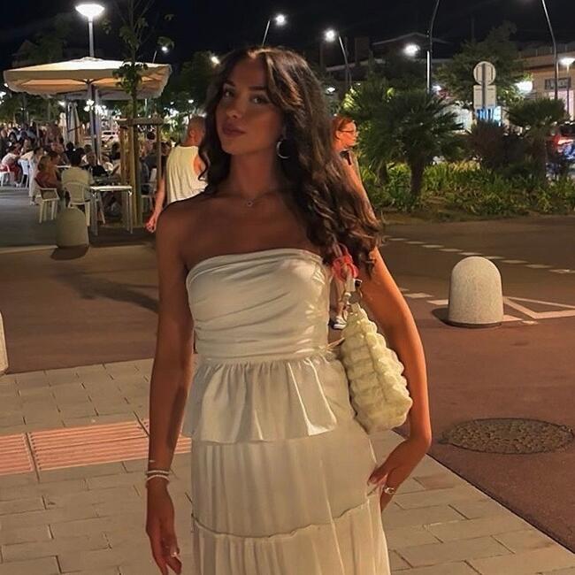 Babysitter in Biwer: Mia