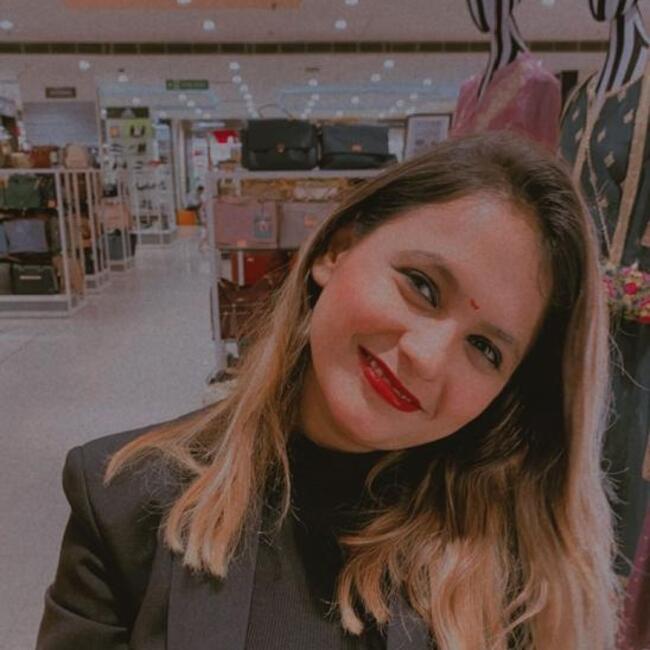 जयपुर में बेबीसिटर: Vini