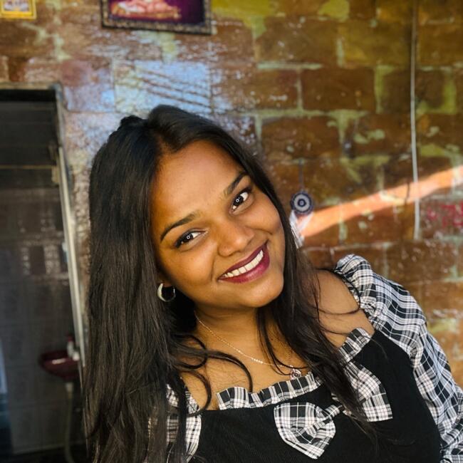 Thāne में बेबीसिटर: Astha