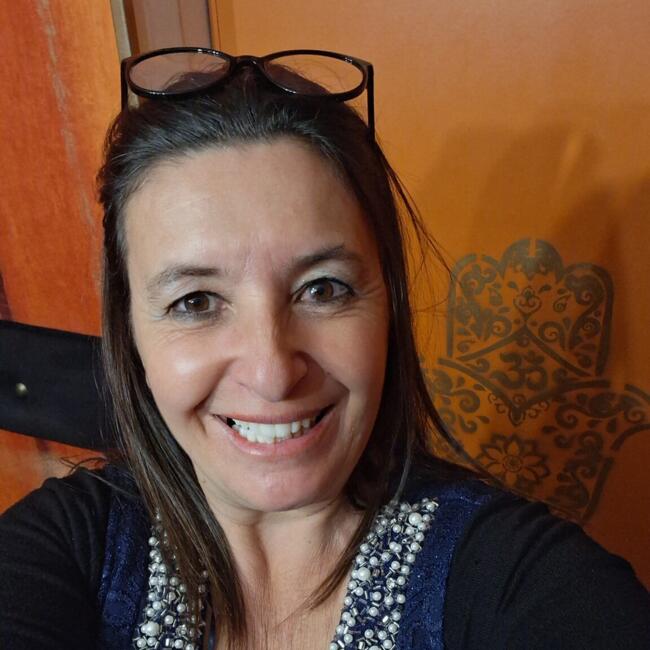 Babysitter in Les Ulis: Nadia sophie