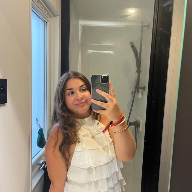 Babysitter in Pessac: Sarah