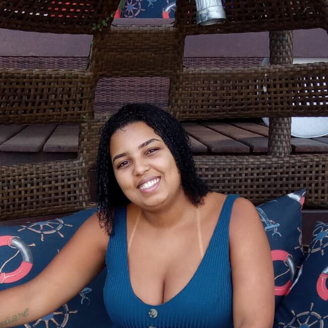 Babysitter in Niterói: Evellyn
