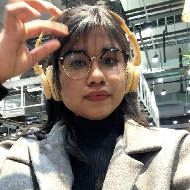 Babysitter in Seoul: Shreya