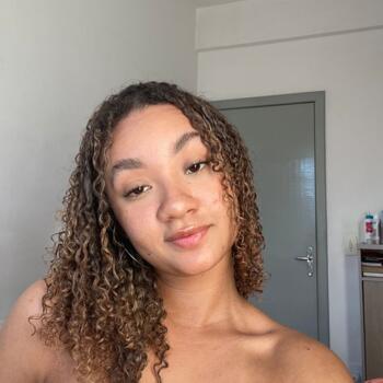 Babysitter in Cariacica: Yasmin