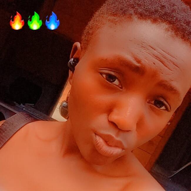 Babysitter in Roodepoort: Emily