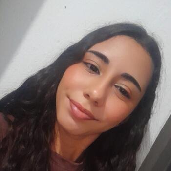 Babysitter in São Paulo: Angelina