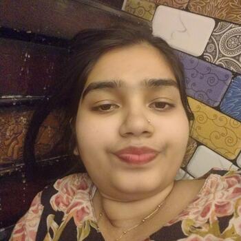 Babysitting job in Ghaziabad: babysitting job Kajal