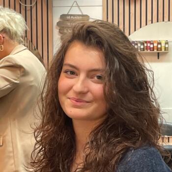 Babysitter in Villers-Bocage: Leonie