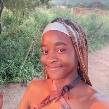 Babysitter in Hammanskraal: Tsholo Pearl