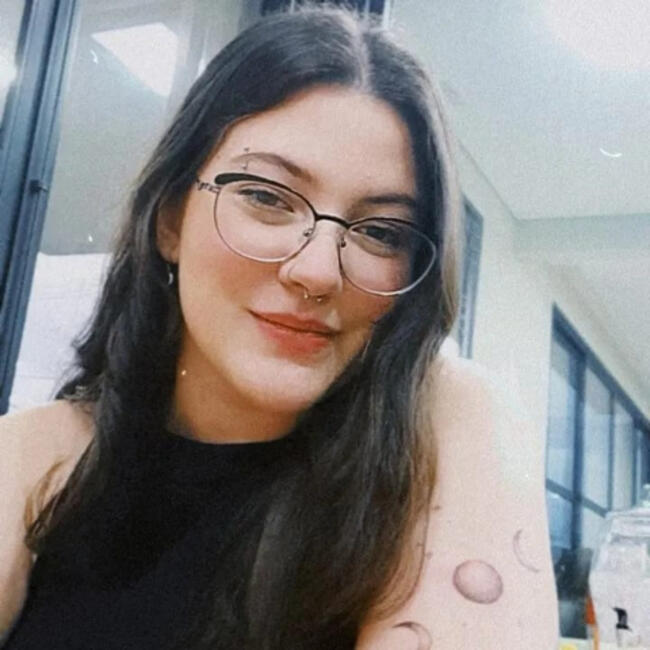 Babysitter in São José dos Campos: Luna