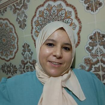 Babysitter in Fes: نوال
