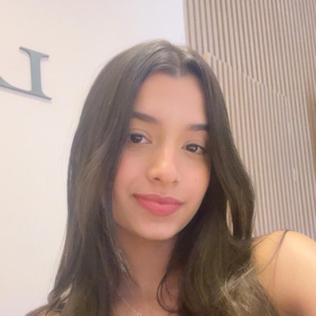 Babysitter in Conselheiro Lafaiete: Anna