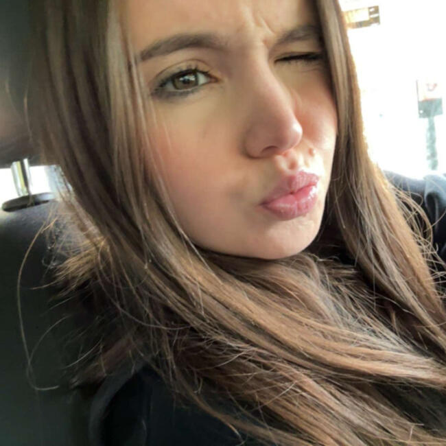 Babysitter in Reims: Sara