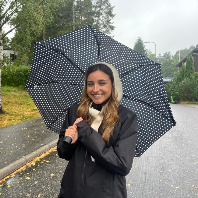 Barnvakt i Esbo: Paula