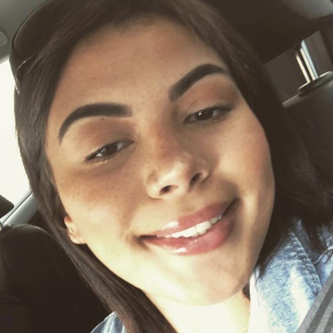 Opiekunka do dziecka w Charleroi: Farah