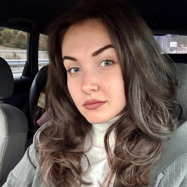 Работа детегледачка в Перник: Ioana