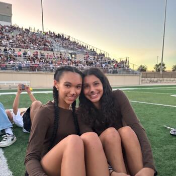 Babysitter in Cedar Park: Chloe