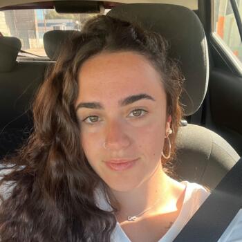Babysitter in Sant Antoni de Portmany: Iara Quintana