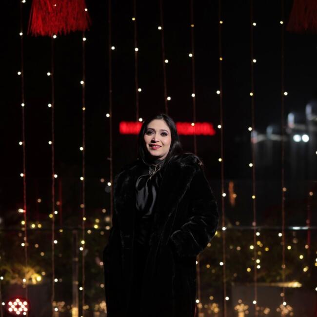 कोलकाता में बेबीसिटिंग की नौकरी: Tadeeb