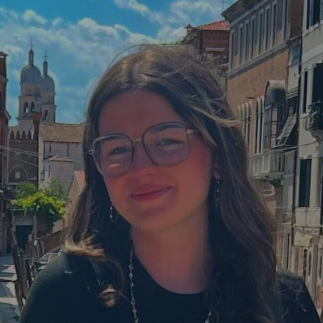 Babysitter in Charleroi: Chiara