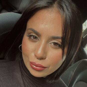 Babysitter in Parma: Amira