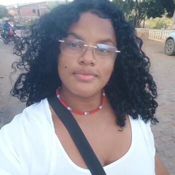 Babysitter in Salvador: Joana