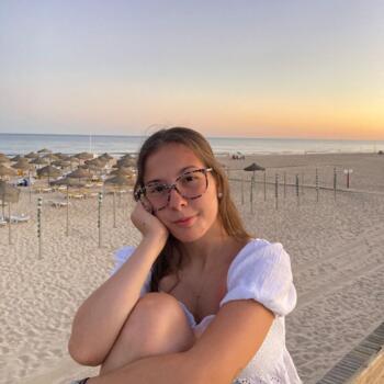Babysitter in Alcochete: Carolina