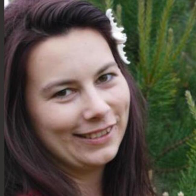 Babysitter in Csorvás: Szilvia