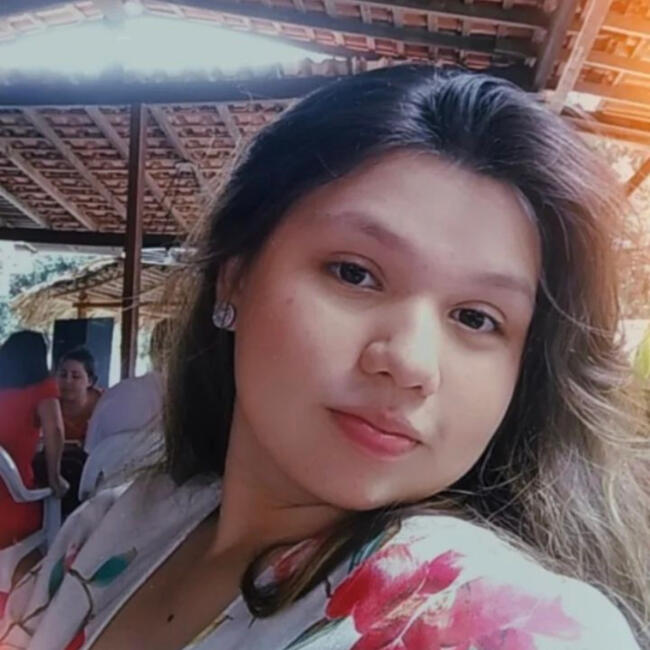 Babysitter in Paço do Lumiar: Ana Júlia