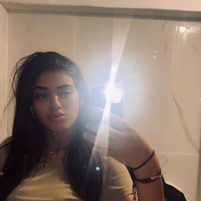 Babysitter in Rudiano: Malak