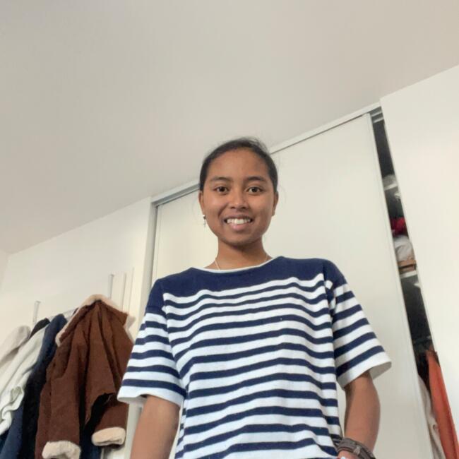 Babysitter in Nantes: Cassie