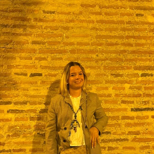Babysitter in Vélez-Málaga: Claudia
